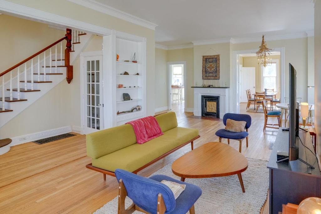 Pet-Friendly Hudson Home Near Won Dharma Center! photo 4
