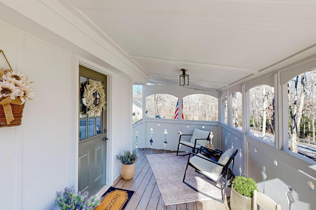 The Lakeway House photo 2