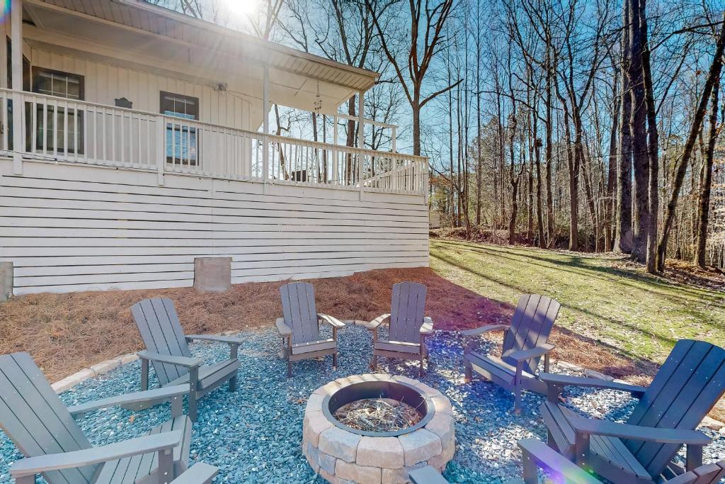 The Lakeway House photo 1