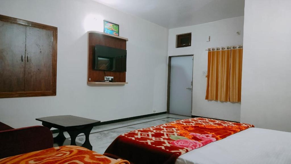 Mount bungalow mount abu photo 3