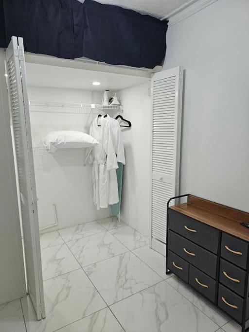 Skywin Airbnb - 1 Bedroom Apt&Sofa Bed - HWT, KGN photo 3