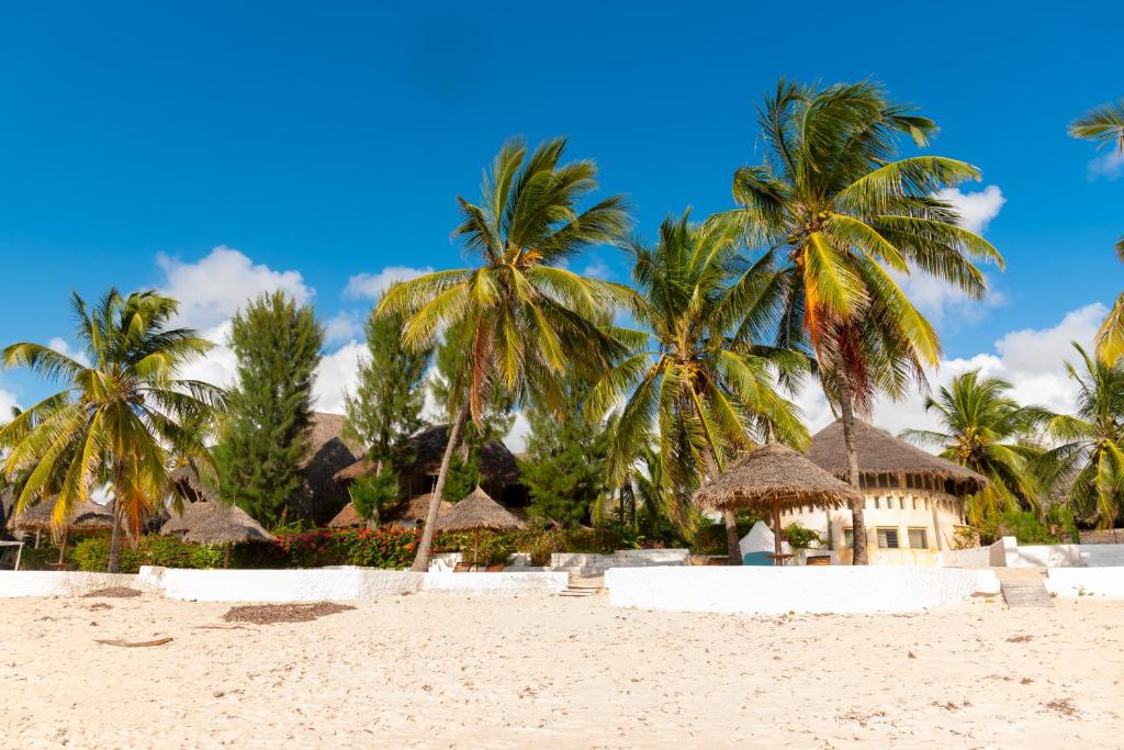 Malindi Palm Villa- Harbour Key Cottages, Villa 16, Silver Sands Road photo 2