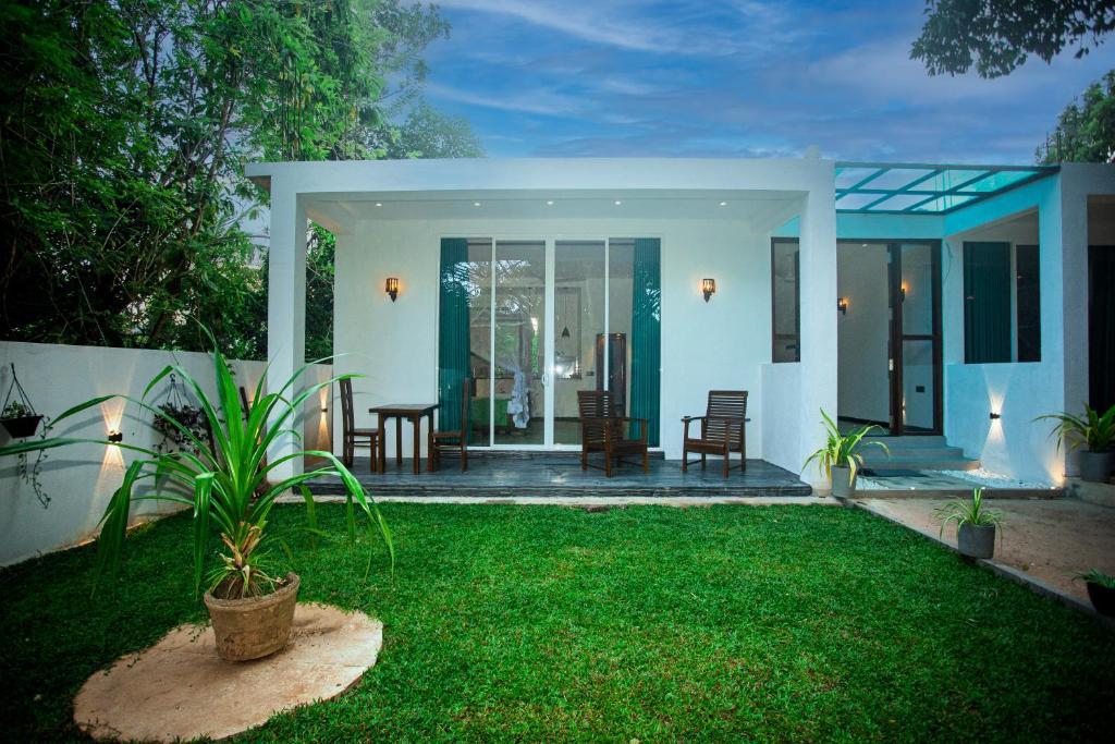 Villa Nine84 Mirissa photo 1