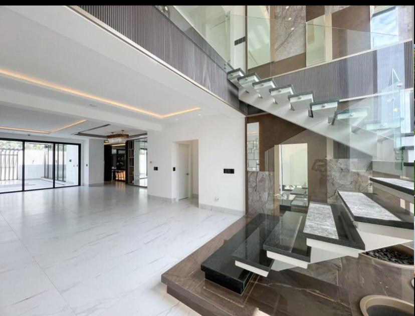 Casa lujosa en samborondon photo 1
