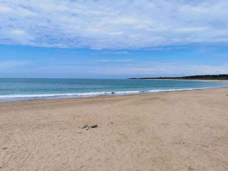 Studio avec piscine à 300m de la mer photo 3