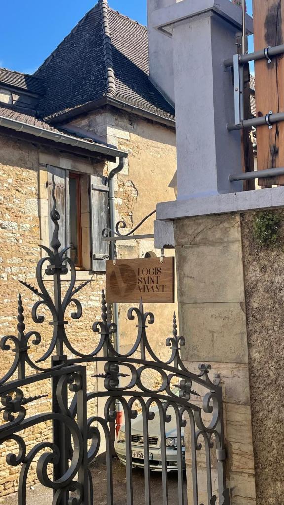 Logis Saint Vivant photo 2