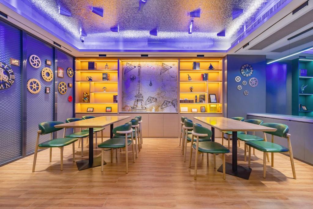 Xinghe Yuezhi S Hotel to Guangzhou Yuexiu Park Railway Station Subway Station Baima Clothing City Flagship Store photo 4