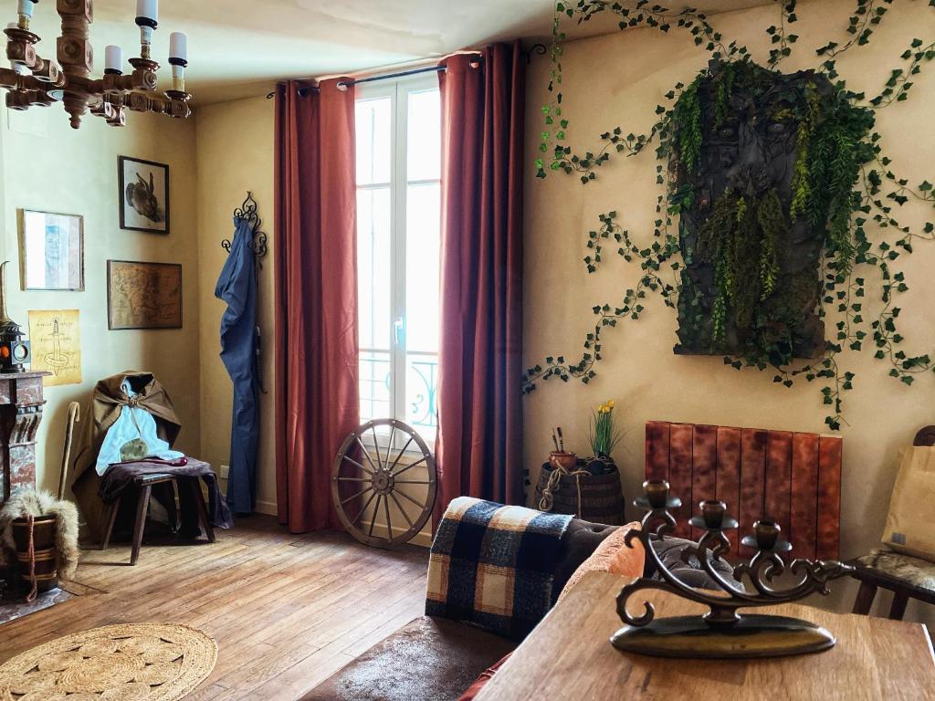 NEWS * Le Gîte de l’Anneau* Insolite