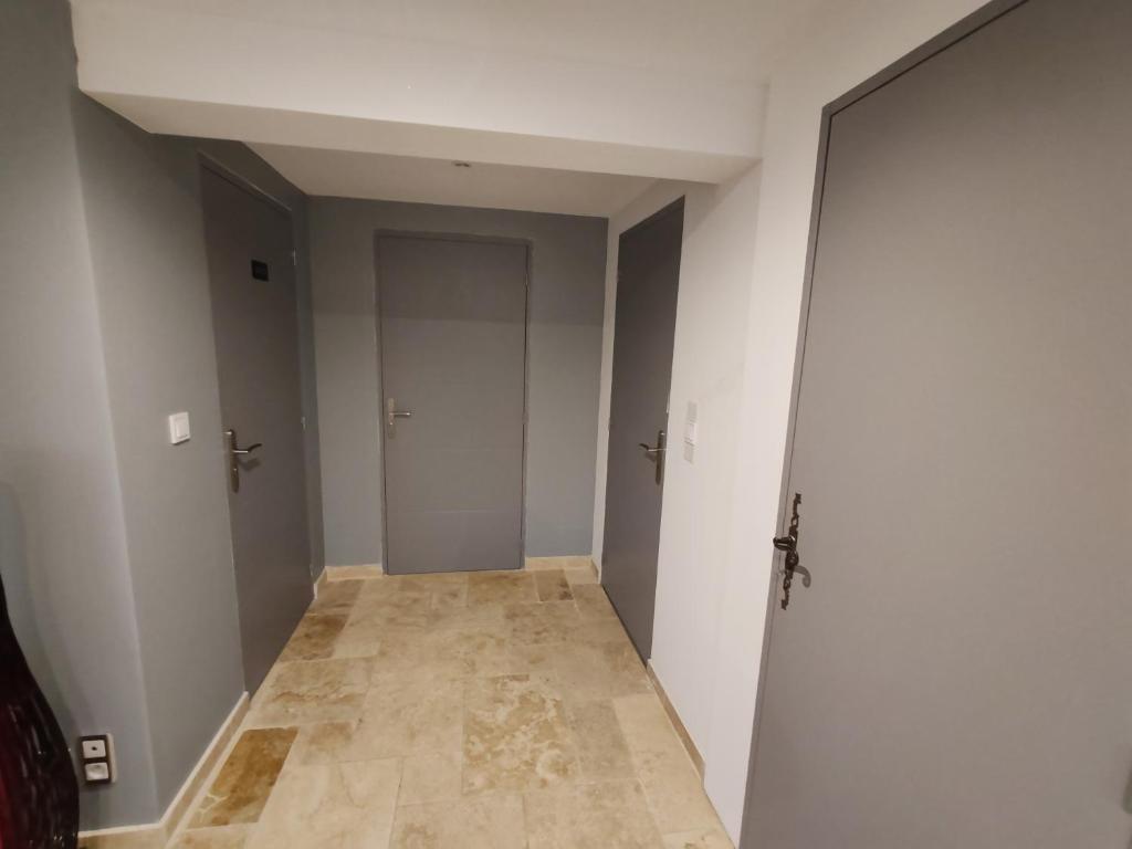 Appartement T3 NEUF proche centre ville, Clim et Parking et Centrale EDF photo 1