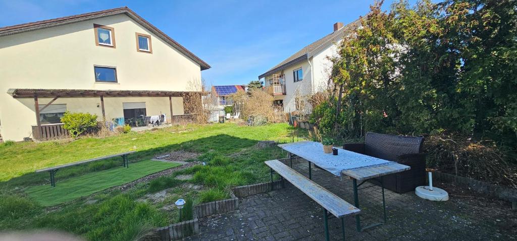 Renoviertes ruhiges Gartenapartment photo 1