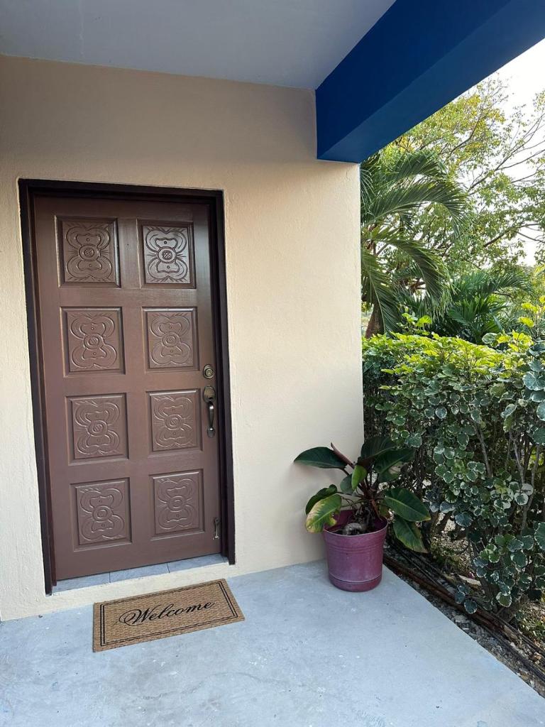 Sea-Renity Hideaway (Studio Apt) photo 2