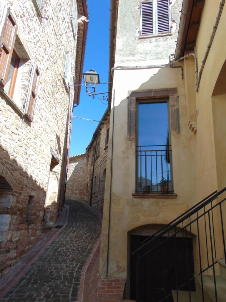 SE050 - Palazzo d'Arcevia, accogliente bilocale ristrutturato photo 4