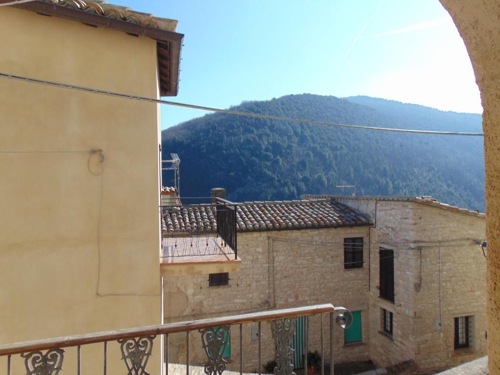 SE050 - Palazzo d'Arcevia, accogliente bilocale ristrutturato photo 2