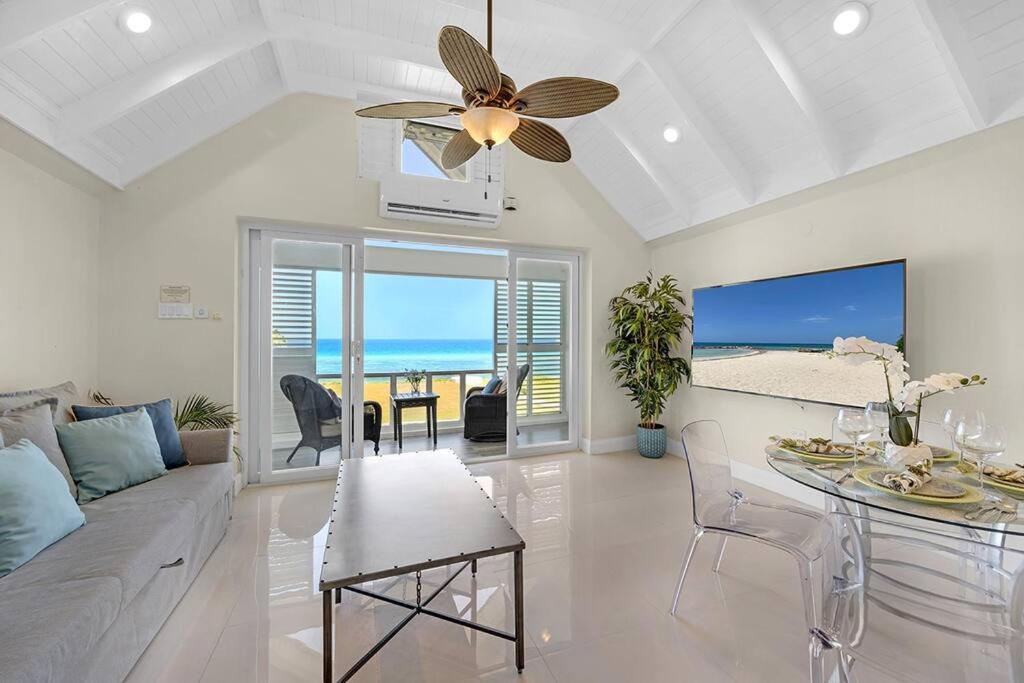 Palm JA SCE22 - Elegant 2 BR w/ Pool & Ocean View photo 2