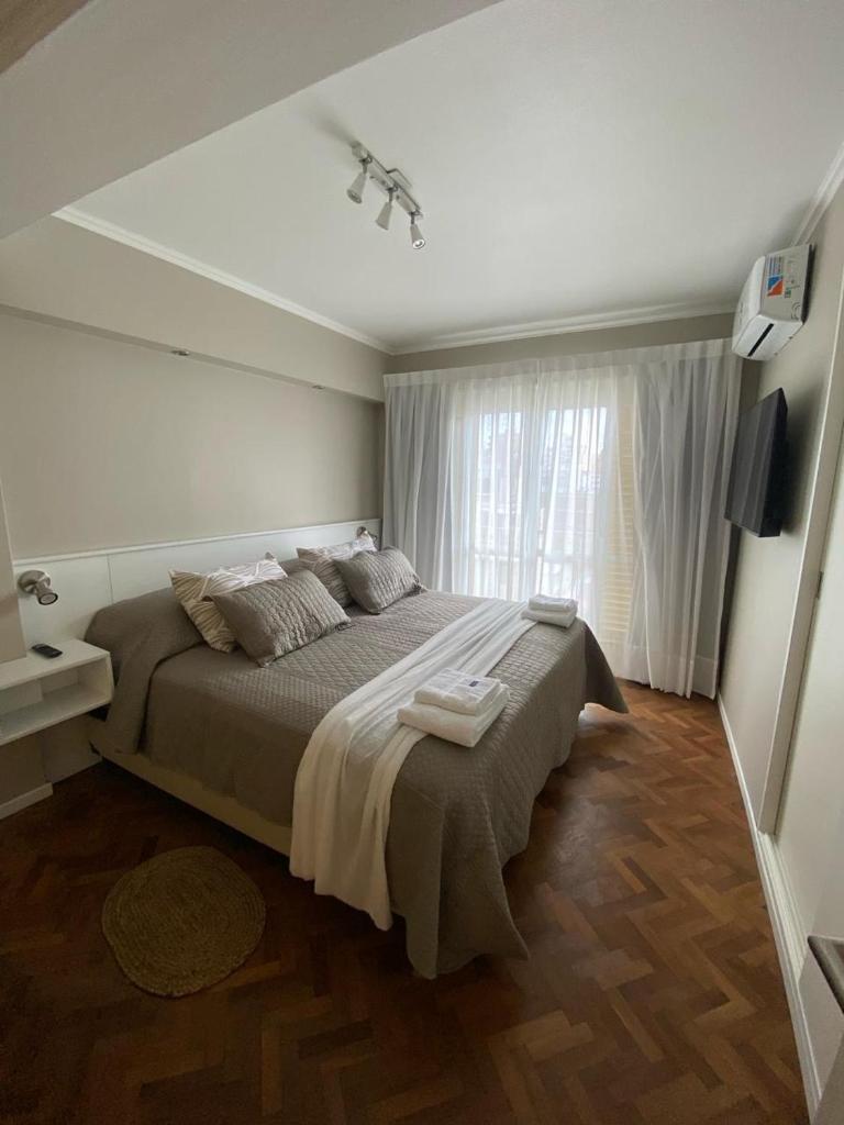 DEPARTAMENTO CENTRICO CON COCHERA - CORDOBA Argentina- photo 1