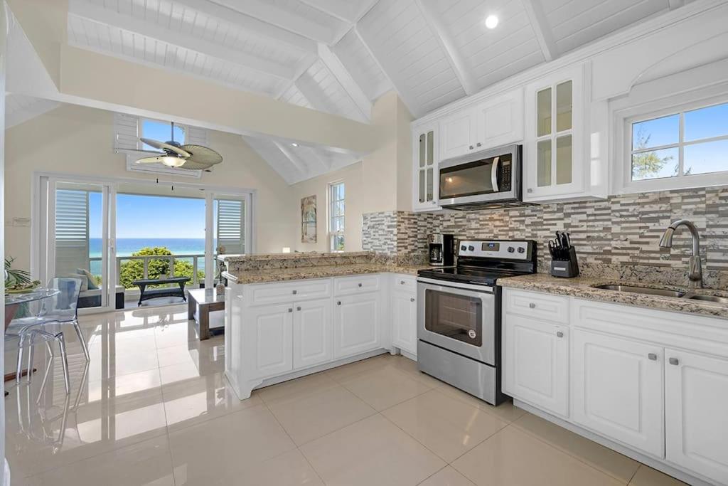 Palm JA SCF32 - Modern 1 BR w/ Pool & Ocean View