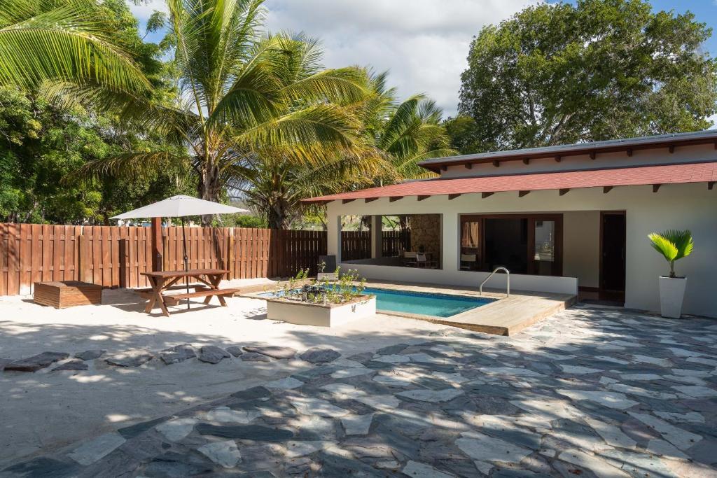 Villa Gabi - Blue Island