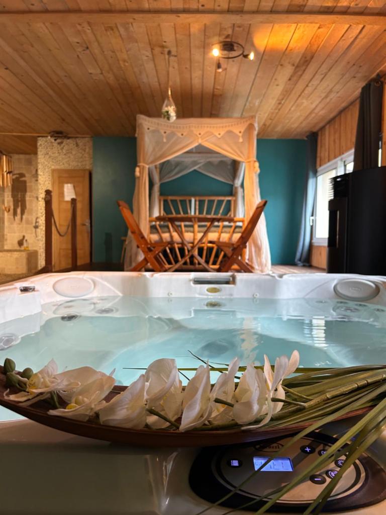 Domaine 2 la Tour, Suites & Spas photo 1