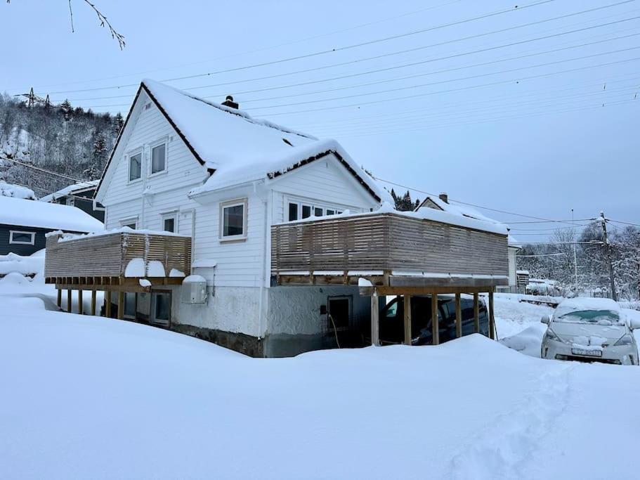 Stort, koselig hus i naturområde photo 1