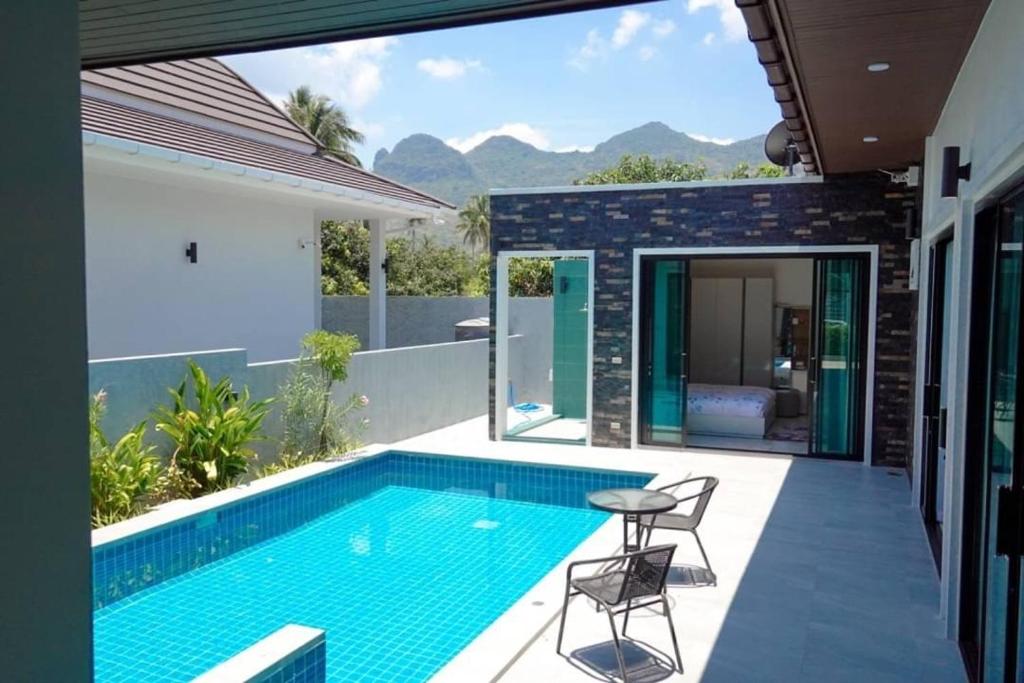 Seaside Mountain Retreat photo 1
