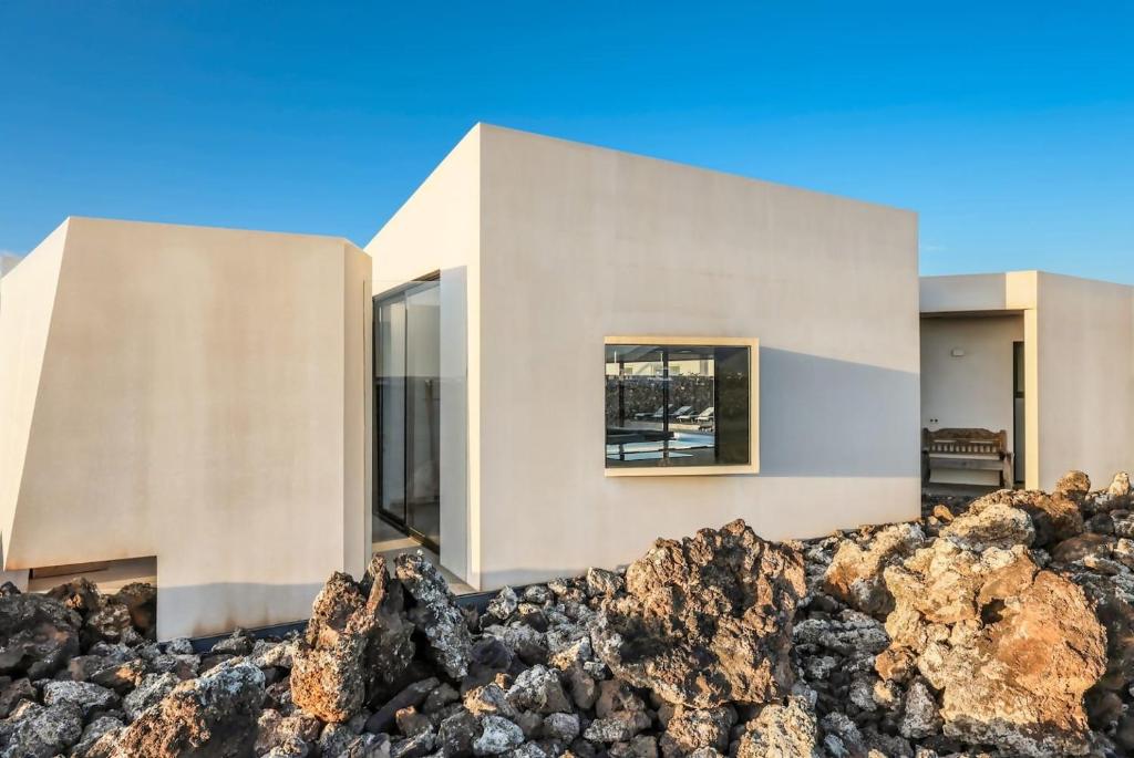 Luxury Villa Vulcano Lajares photo 4