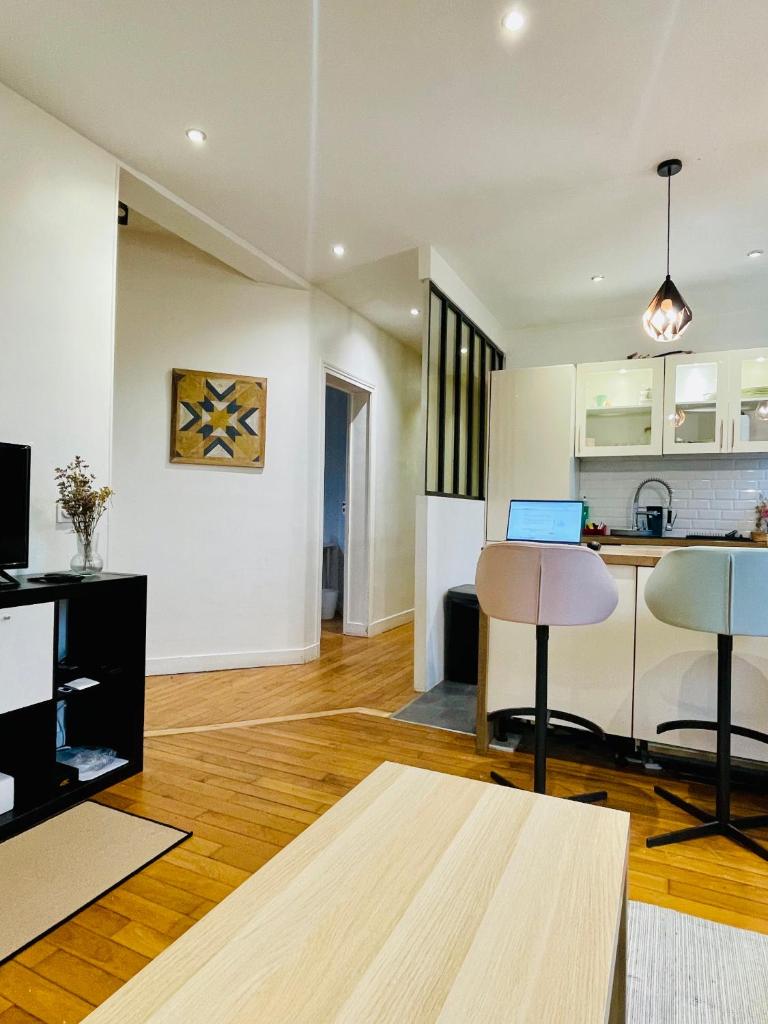 Douce France - 300m to train station/6persons/2Rooms/35mnToDisney