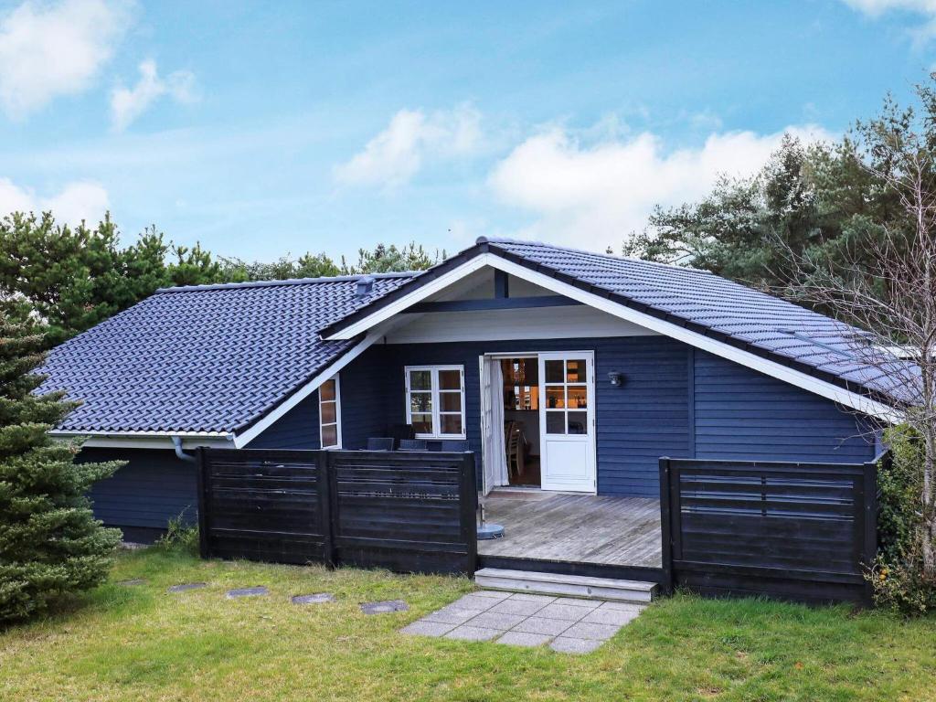 7 person holiday home in Hals photo 3