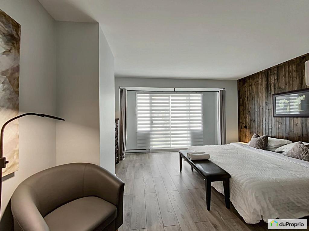Condo Phoenix prés du Lac Memphrémagog. photo 1
