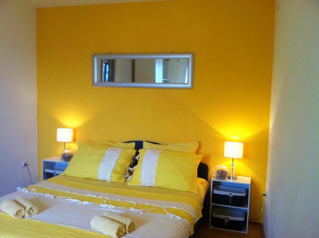 Apartments by the sea Prvic Luka, Prvic - 21276 photo 4