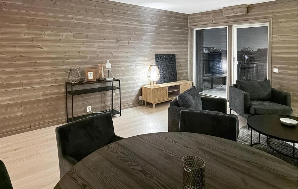 2 Bedroom Stunning Apartment In Geilo photo 1