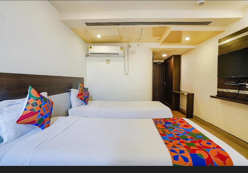 Hotel Golden way photo 1