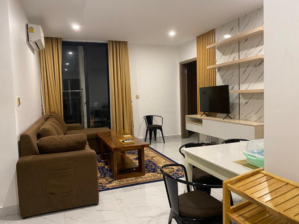 The Vincent Condo photo 3