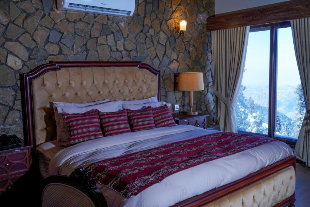 Cedar Lodges Resort and Residences Galiyat photo 2