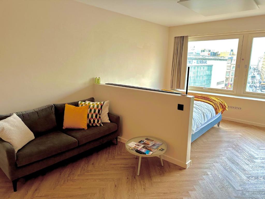 Studio By Aimee - 20m from the beach & in city centre! photo 3
