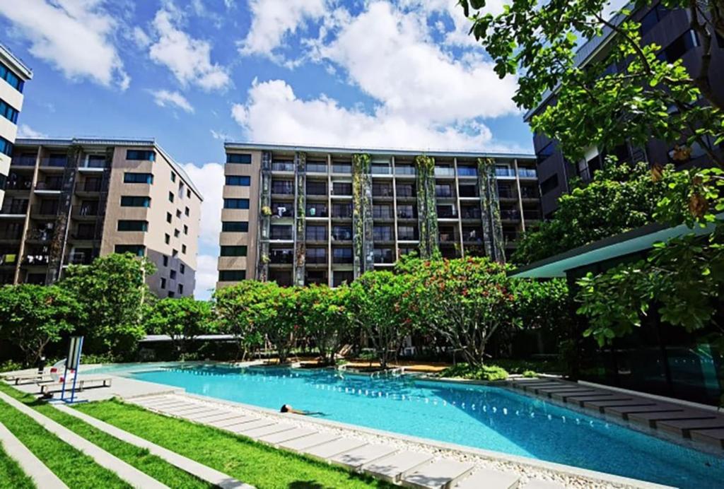 Bangkok city center loft apartment sathon