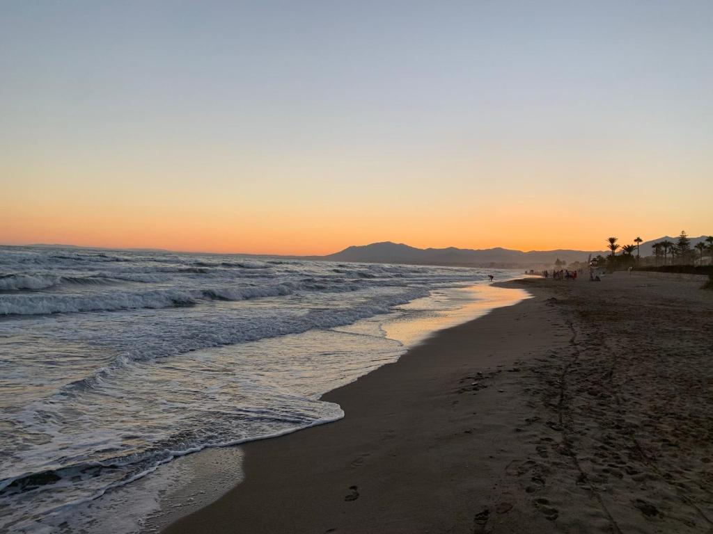 GRAN BAHIA de Marbella - Tap to explore photos
