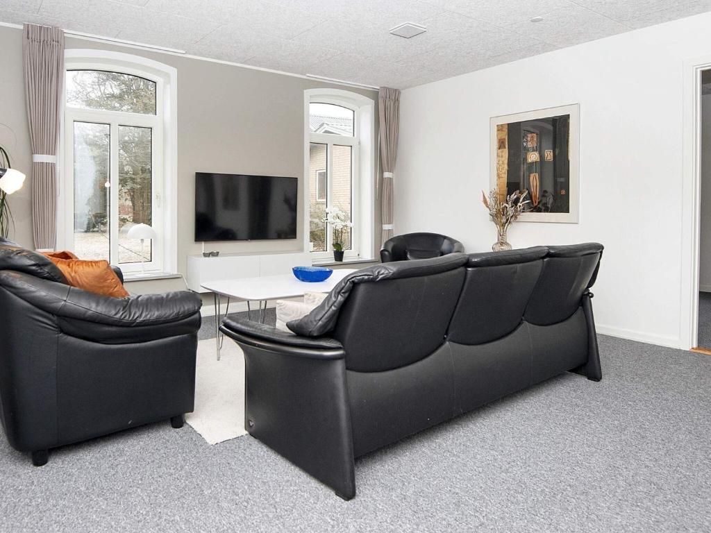Three-Bedroom Holiday home in Bredebro photo 2