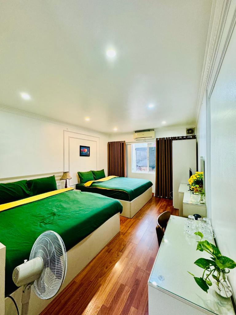 Old Quarter Autumn To Tich Ha Noi