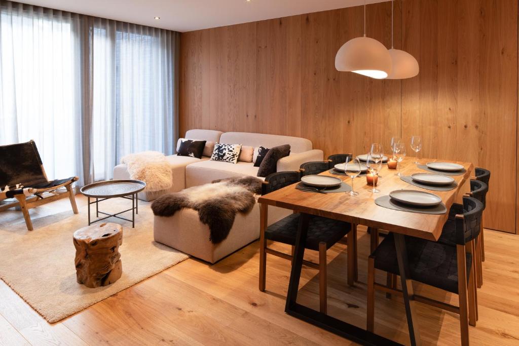 {
  "en-gb": "Tarter Mountain & SPA - Gym - Pool - Sauna - Walk To Slopes l by BonesVacances"
} photo 1