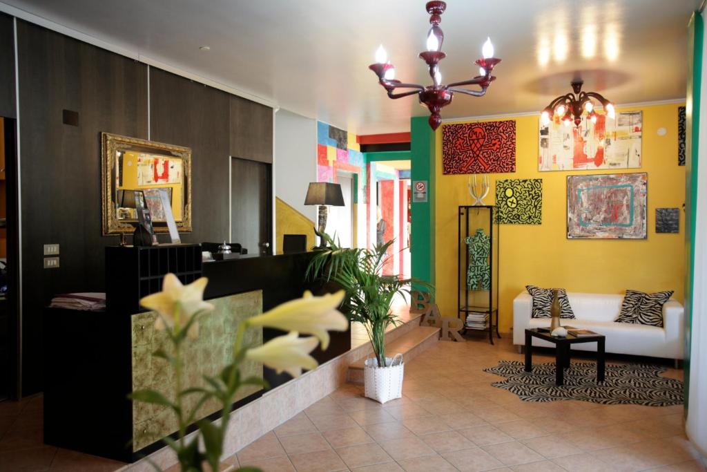 Art Hotel photo 2