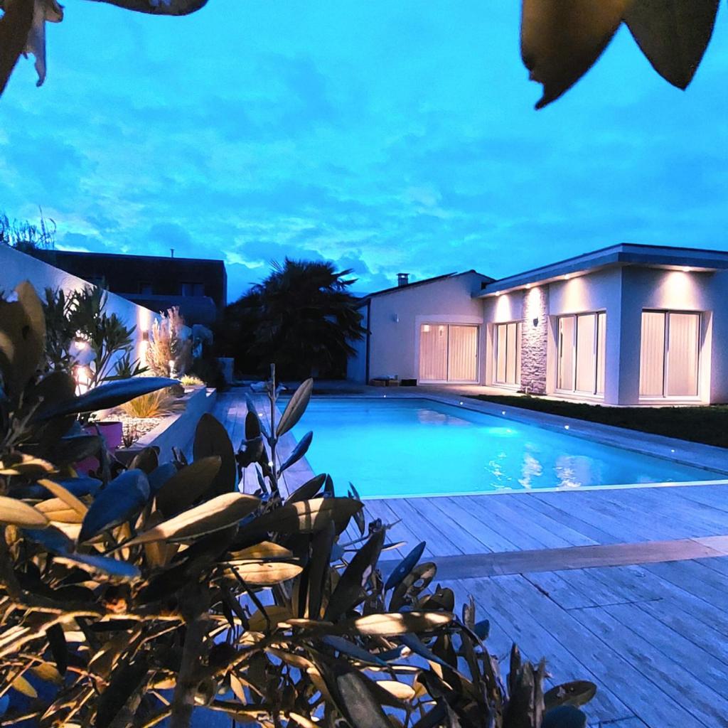 Maison des Oliviers - climatisée - piscine - proche Île de Ré - La Rochelle photo 1