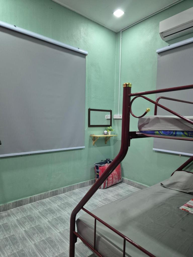 Teratak Che Esah Guest House FREE WIFI photo 1