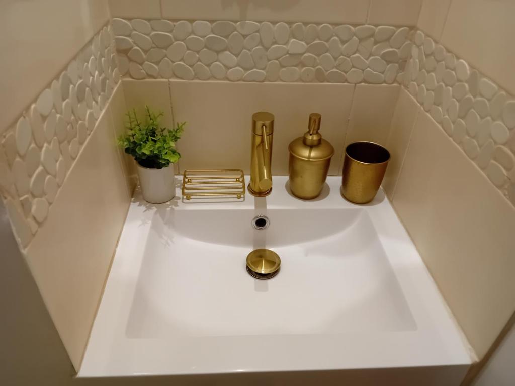 La porte dorée... photo 1