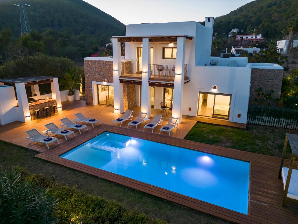 Villa in Ibiza Town sleeps 10 - Ses Llaneres photo 1