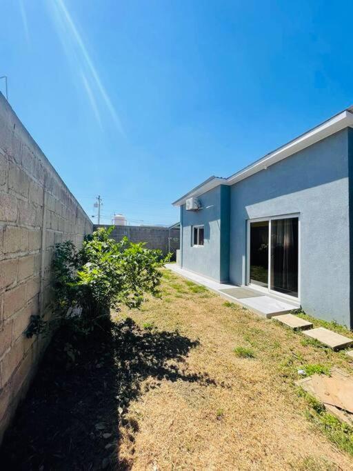 Casa privada, amplia y moderna. photo 4