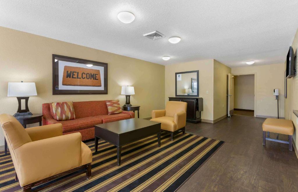 Extended Stay America Suites - Toledo - Maumee photo 2