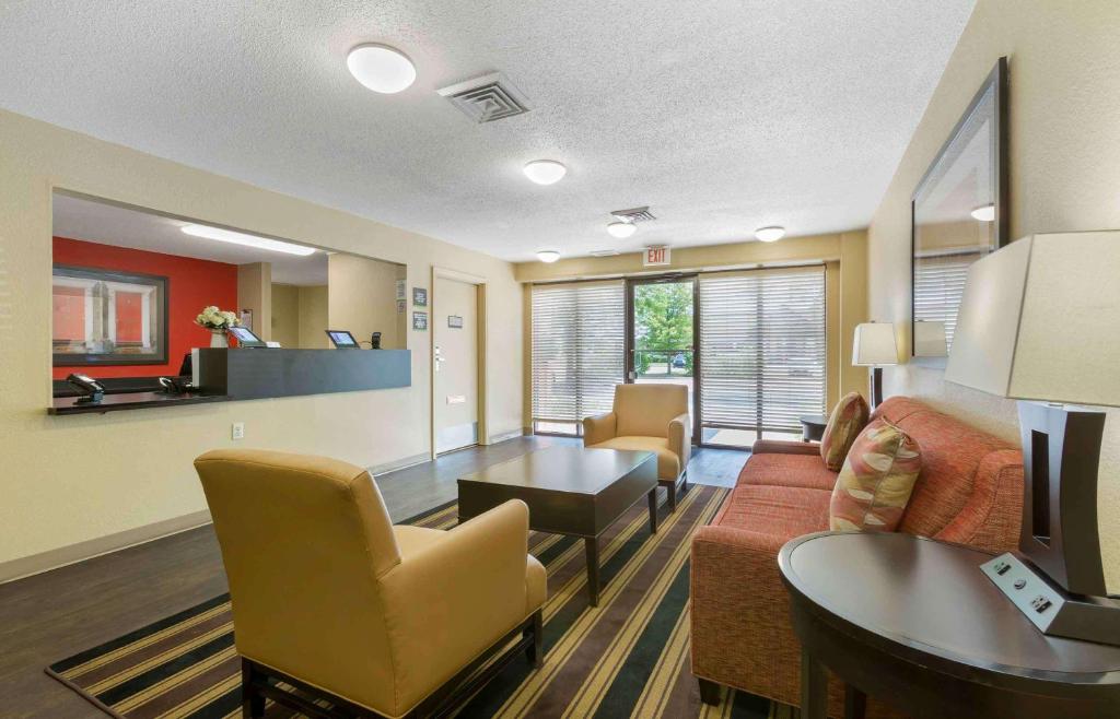 Extended Stay America Suites - Toledo - Maumee photo 3