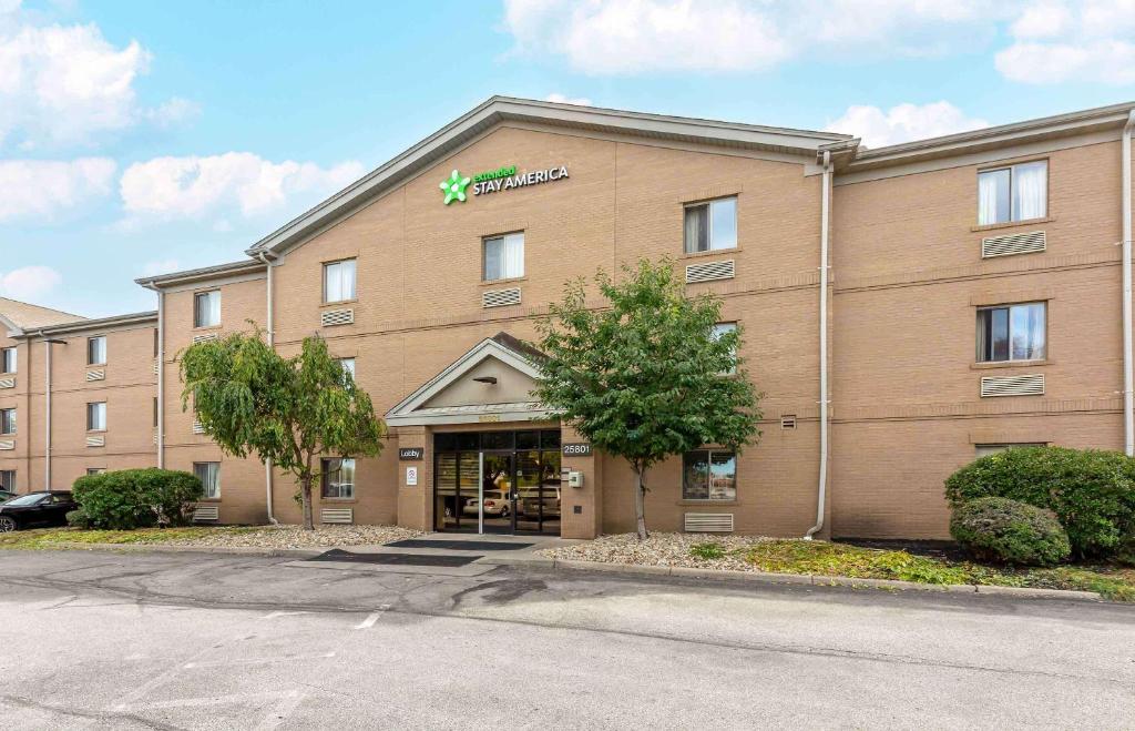 Extended Stay America Suites Cleveland Great Northern Mall image