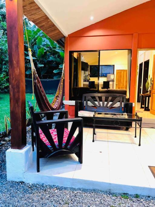 Kay’s Jungle/beach House photo 3