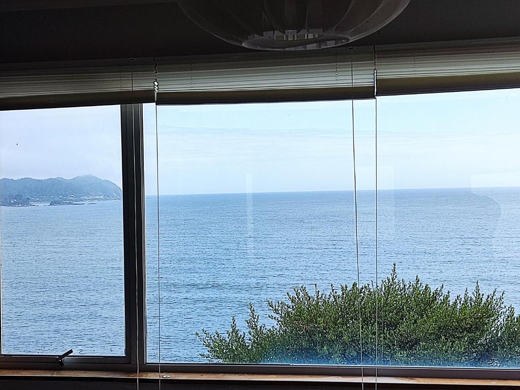 HABITACION DOBLE CON VISTA AL MAR EN NIEBLA photo 4